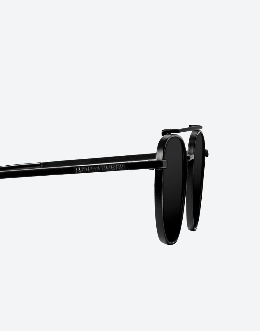 Hawkers NORTHWEEK FALCON ALL BLACK master image number 3.0