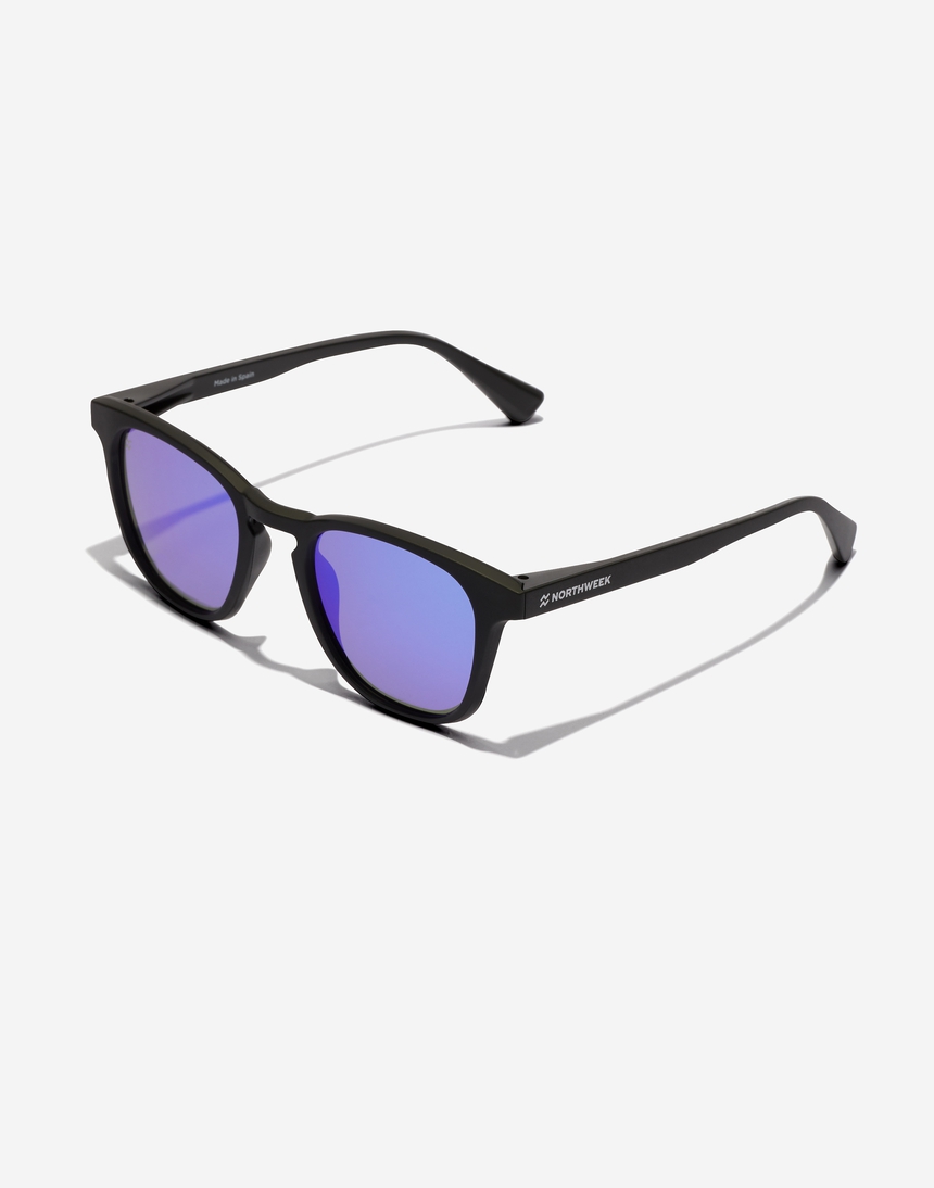Hawkers WALL - POLARIZED BLACK SKY master image number 2.0