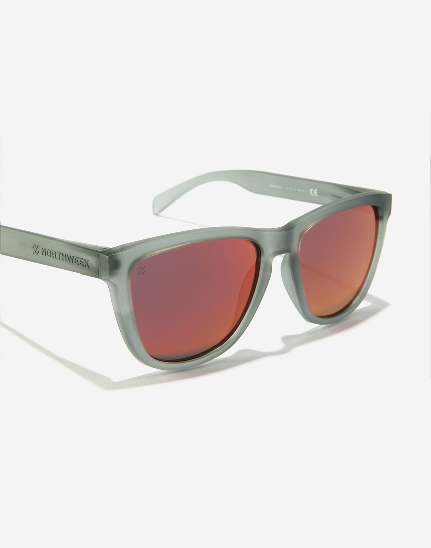 Hawkers REGULAR - POLARIZED GREY RUBY master image number 3.0