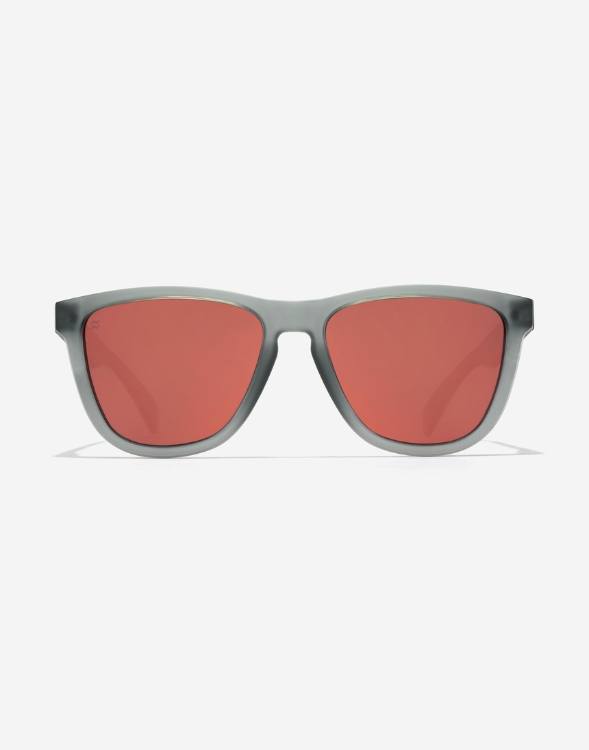 Hawkers REGULAR - POLARIZED GREY RUBY master image number 1.0