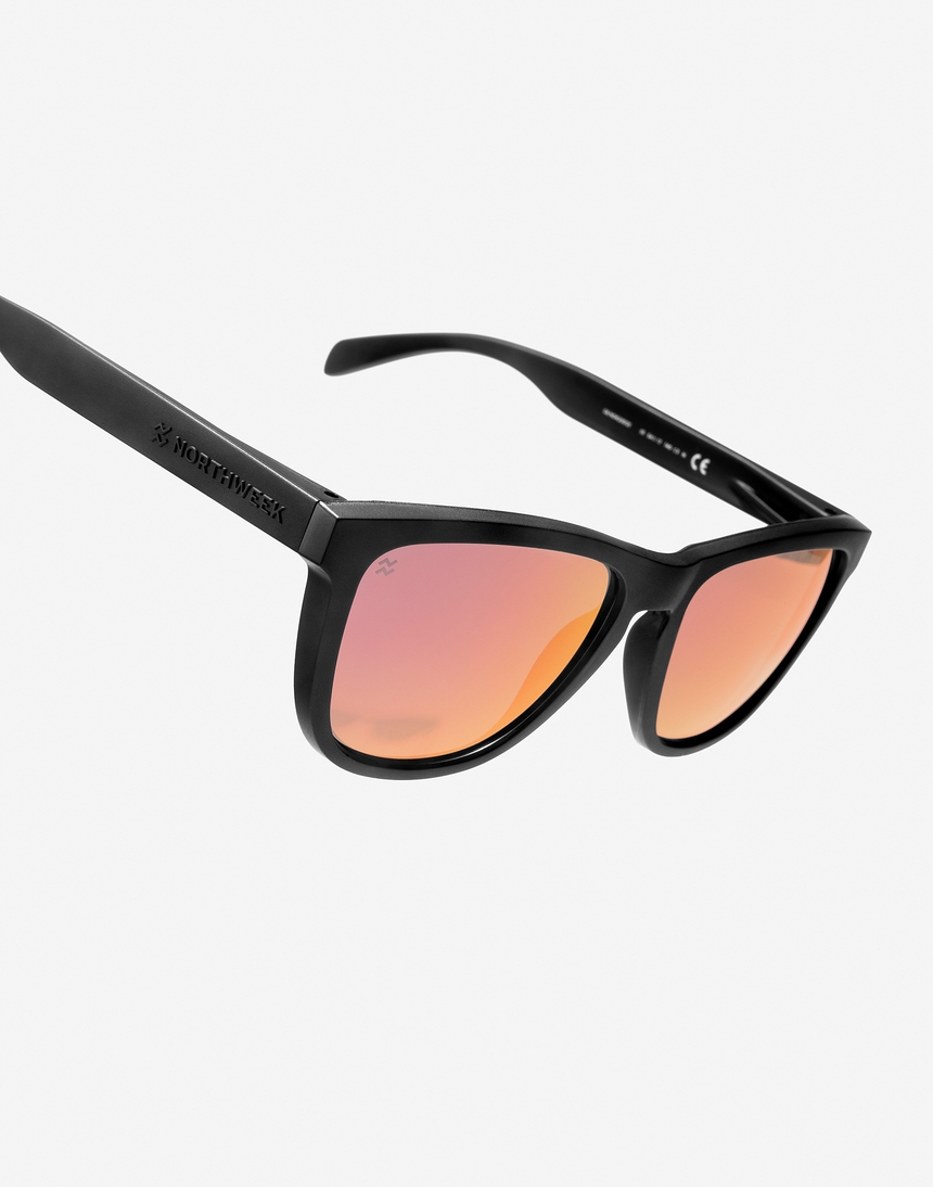 Hawkers REGULAR - POLARIZED MATTE BLACK RUBY master image number 3.0